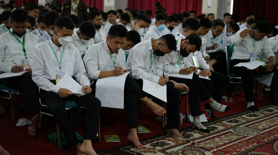 doctor attending medical seminar